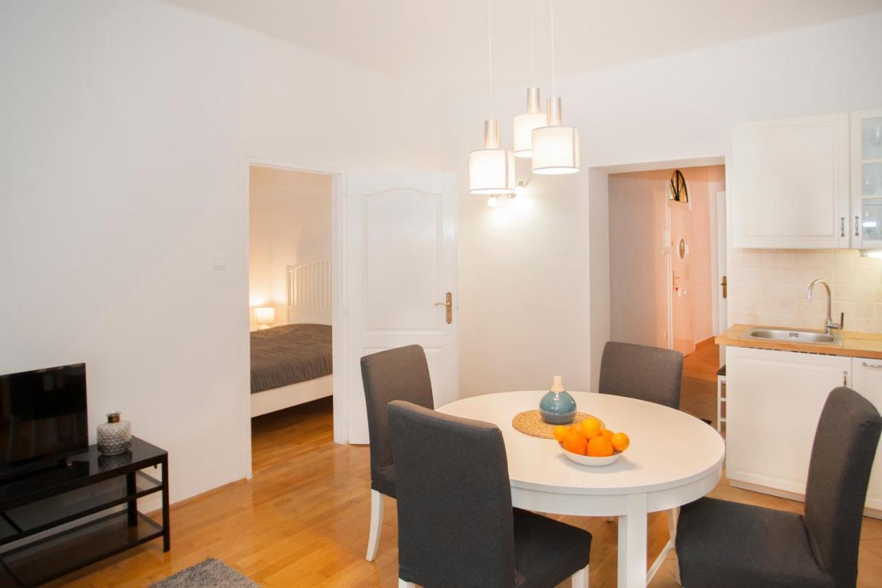Christine-2 Bedrooms Apartment In The Downtown 부다페스트 외부 사진