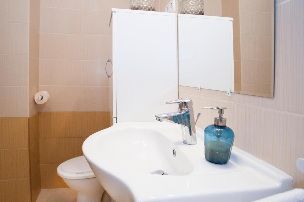Christine-2 Bedrooms Apartment In The Downtown 부다페스트 외부 사진